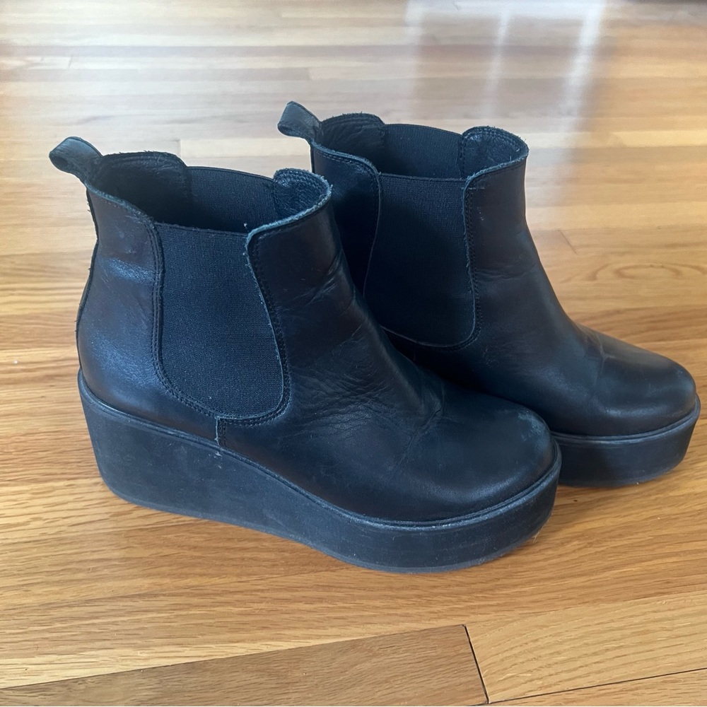L’Intervalle Platform Ankle Chelsea Boots 37 Made in Spain